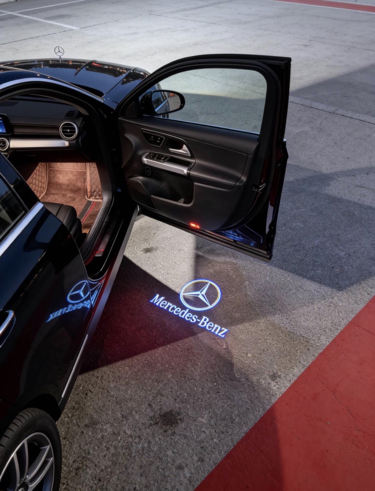 Mercedes-Benz Door Logo Lights